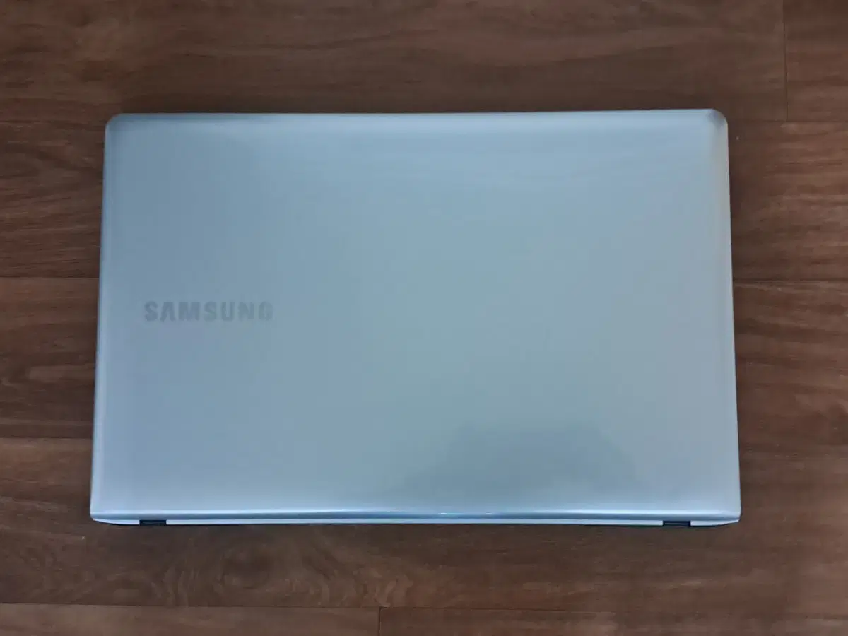 삼성 15.6" 노트북 4GB, HDD700GB, WINDOW10